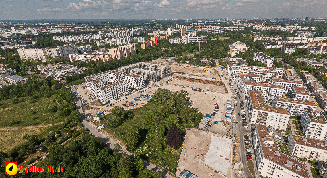 07.06.2023 - Aktuelle Luftbilder aus dem Alexisquartier und Pandion Verde in Neuperlach in München